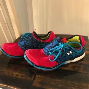 Under Armour Woman’s Micro G running shoe